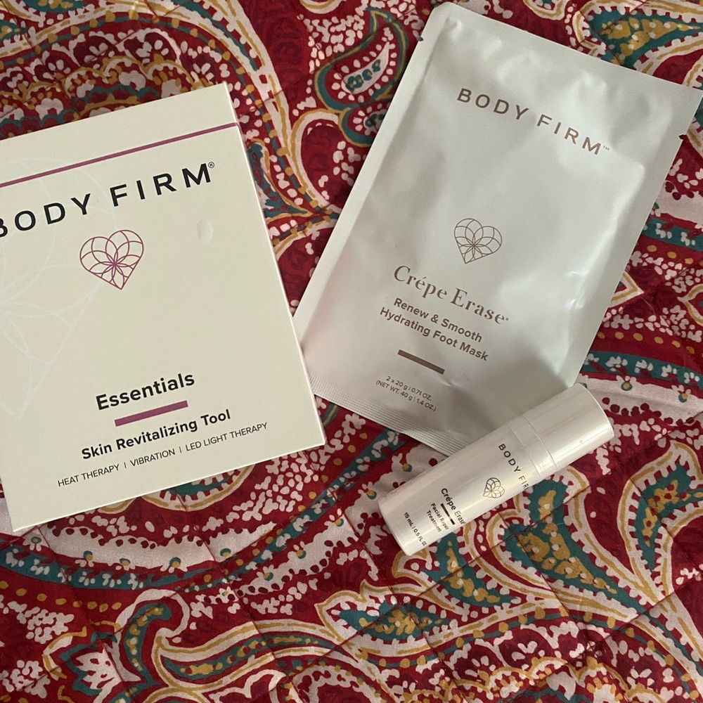 Body Firm Skin Revitalizing Set NIP - Picture 5 of 8